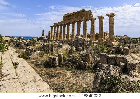 Acropolis of selinunte main temple and background mediterranean sea