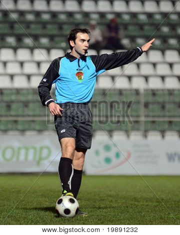 KAPOSVÁR, Maďarsko - 24. listopadu: Alvaro Garcia Miguel v akci na pohár maďarská Liga fotbal 