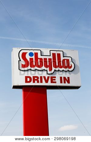 Orebro, Sweden - April 26, 2019: View Of The Sibylla Fast Food Restaurant Logo And Sign At A Drive I
