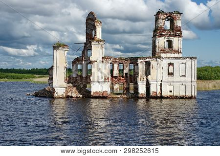 Old Destroyed Church On The Sheksna River. Village Of Krokhino, Was Flooded In 1961 With The Filling