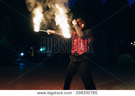 Semigorye, Ivanovo Oblast, Russia - June 26, 2018: Fire Show. Professional Male Dancer Fakir With A 