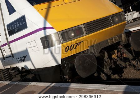 East Coast Trains Class 91 ( Number 91007 ) In Promotional James Bond 007 Skyfall Livery At Newcastl
