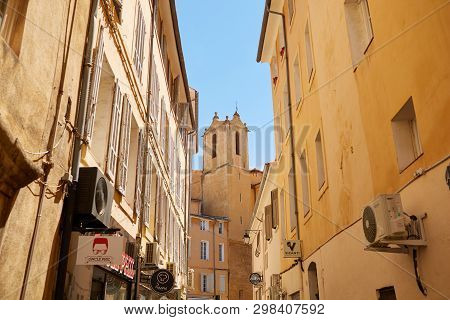 Provence France - 21 June 2016: Streets At The Heart Of Aix-en-p