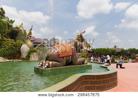 Suanthai Pattaya The Cultural Attraction Park.