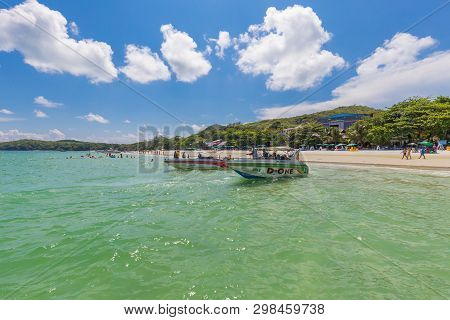 Summer Time At Koh Samet Beautiful Island, Perfect For Relaxing On The Beach In Summer.