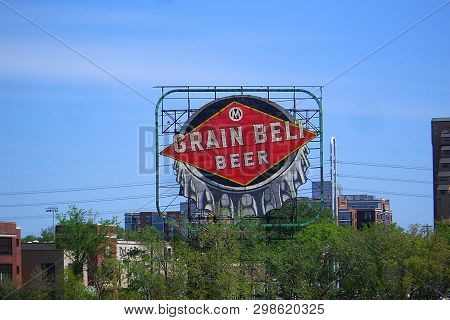 Minneapolis, Minnesota - April 21: Bottlecap Grain Belt Beer Sign, A Landmark On Nicollet Island, On