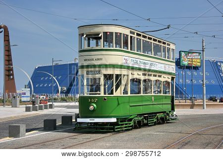 Historic Standard Car Tram No.147 At Blackpool Tramway - Blackpool, Lancashire, United Kingdom - 27t