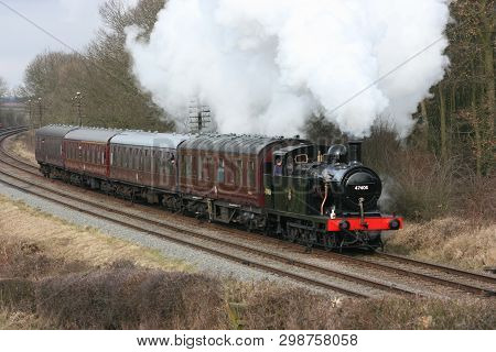 Jinty Steam Loco Number 47406 At The Great Central Railway Heritage Steam Railway, Loughborough, Lei