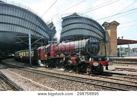 Lms Pacific Steam Locomotive No. 6201 Princess Elizabeth At York Station, 4th July 2009 - York, Nort