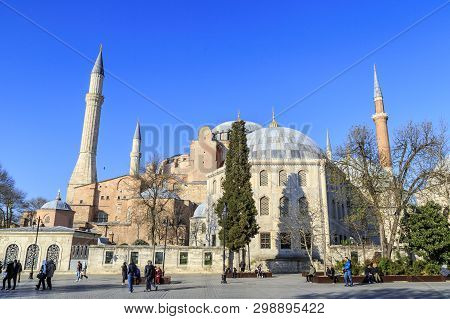 Istanbul/turkey-04.03.2019:exterior Of Hagia Sophiya,aya Sofiya