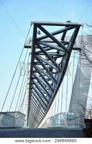 Amazing Akrobaten Pedestrian Bridge In Oslo, Norway