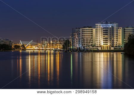 Saint-petersburg, Russia - September 23, 2017: Lazarevsky Bridge Through A Small Nevka At Night In S