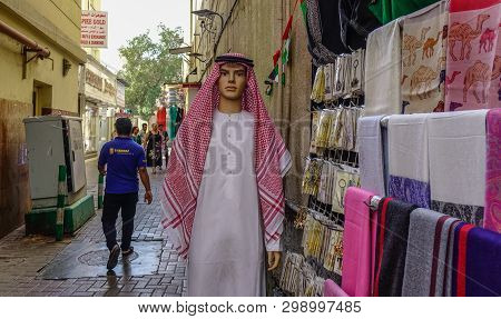 Dubai, Uae - Dec 6, 2018. Male Mannequin In A Traditional Arabic Clothing At Street Market In Dubai,