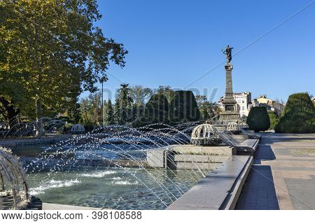 Ruse, Bulgaria -november 2, 2020: Monument Of Freedom At The Center Of City Of Ruse, Bulgaria
