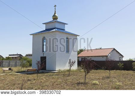 Chapel Near The Road Evpatoria - Sevastopol In The Village Of Tabachnoe, Bakhchisarai District, Crim