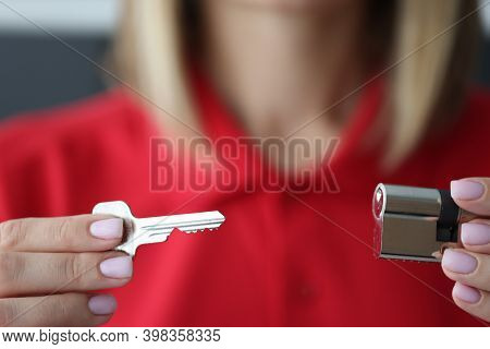 Making Duplicate Of Keys. Services For High-quality Burglary And Opening Of Door Locks.