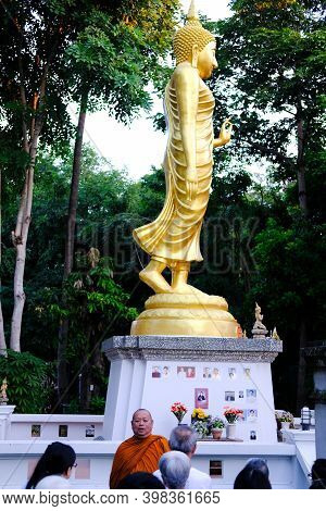 Buddhist Monk Teaching Dhamma To People