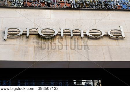 Bordeaux , Aquitaine  France - 12 01 2020 : Promod Store Sign And Text Logo Front Of French Shop Cha