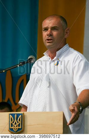 Lutsk, Volyn / Ukraine - August 24 2012: People's Deputy Of Ukraine Ihor Palytsia Delivers A Speech 