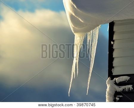 น้ำแข็ง icicles