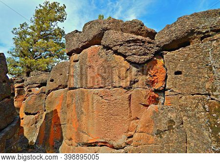 Sunny Desert Day At Buckhorn - A Rock Formation At Buckhorn Rim -west Of Redmond, Or