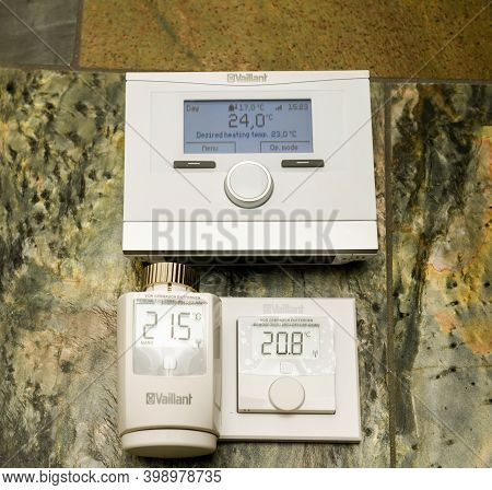 Paris, France - Oct 25, 2020: Overhead View On Green Natural Stone Background Of Vaillant Iot Device