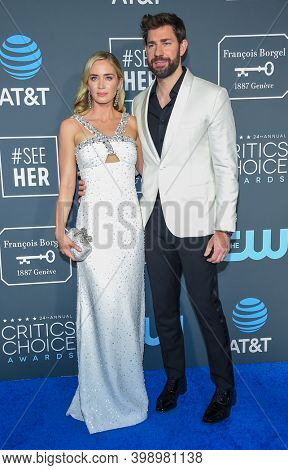 LOS ANGELES - JAN 13:  Emily Blunt and John Krasinski {Object} arrives for â24th Annual Critics' Choice Awards on January 13, 2019 0 in Santa Monica, CA                