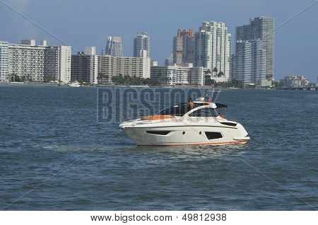 Luxurious Cabin Cruiser and SoBe Condos