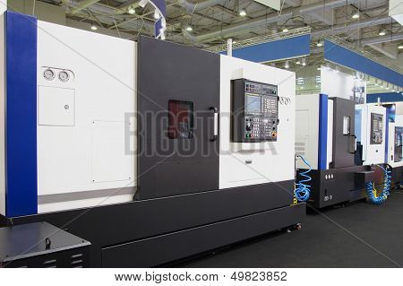 The image of a lathe