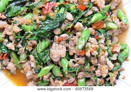 Thai spicy pork basil