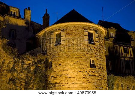 den historiske by Vannes på nigth, i Bretagne, Frankrig