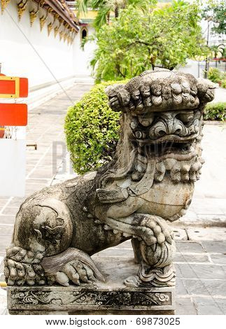 Lion statue