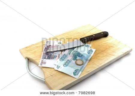 Geld, mes voor een bord voor zijn scherp