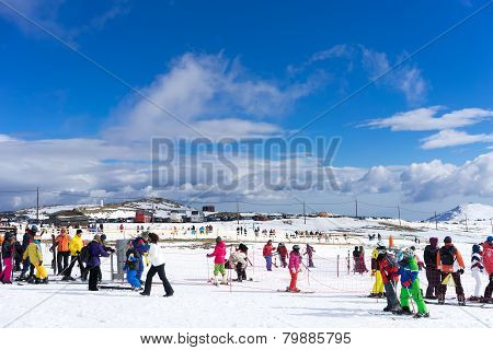 Skiers Enjoy The Snow At Kaimaktsalan Ski Center, In Greece. Recently At The Ski Center Every Lift H