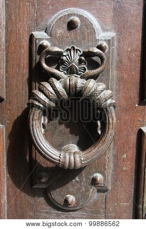 Knocker
