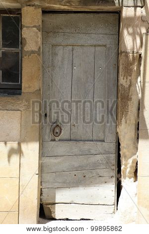 Old door in Najac