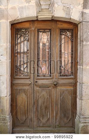 Old door in Najac