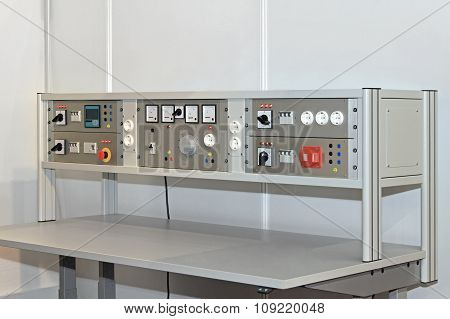 Electronic Workbench