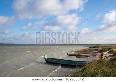 Wave In The Lake