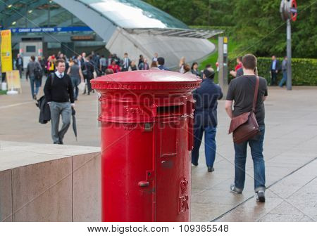 London, Her Majesty Royal Mail. Red post box