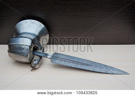 A damask knife in knight hand