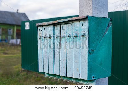 Old Multiple Mailbox