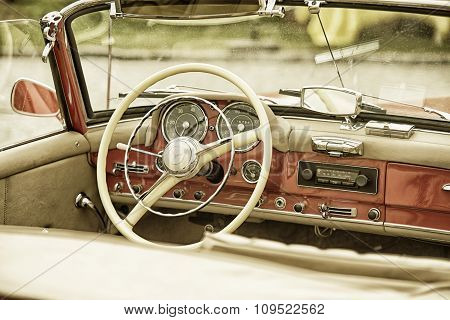 Sleza, Poland, August 15, 2015: Close Up On Mercedes Vintage Car Steering Wheel And Kockpit On  Moto
