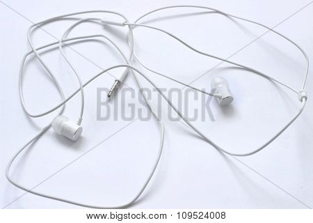 earbuds
