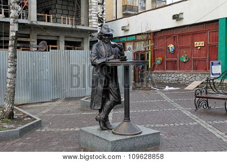 Statue in Lutsk