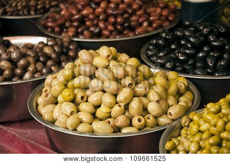 different olive fruits