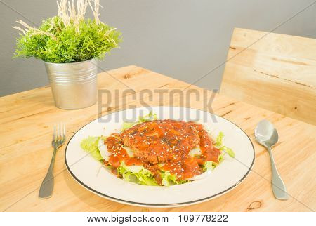 Fried Pork With Barbeque Sauce Spicy Salad