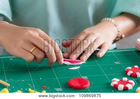 Making Of Fondant Cake