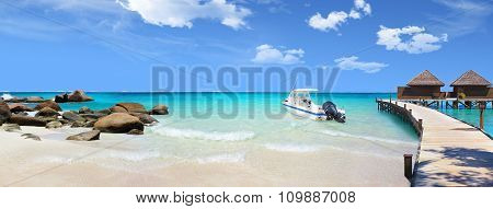 Rest In The Maldives And A Yacht Cruise On The Ocean