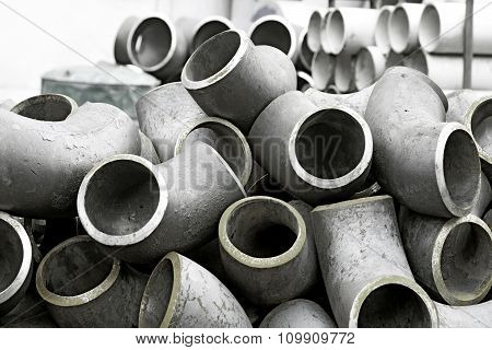 Steel parts and pipes